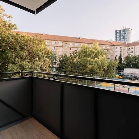 Stylish Apartment Retreat Bratislava Eksteriør billede