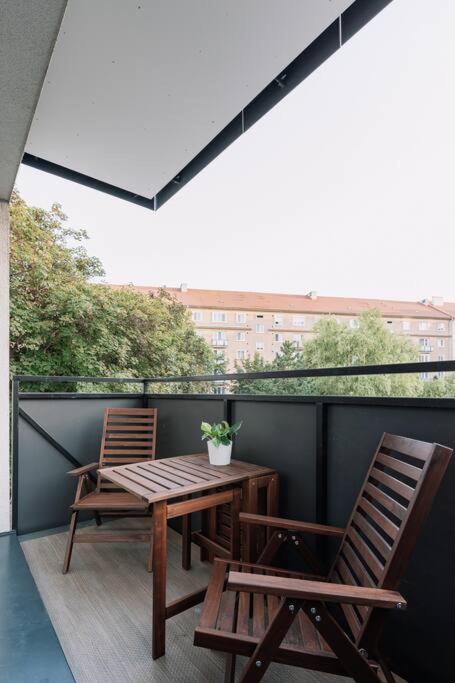 Stylish Apartment Retreat Bratislava Eksteriør billede